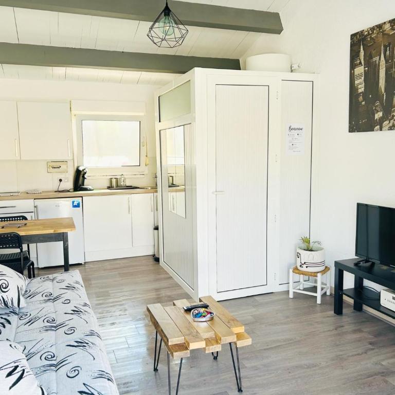 Studio carnon climatisé à 5min à pied de la plage - Appartement 1 Chambre - 9