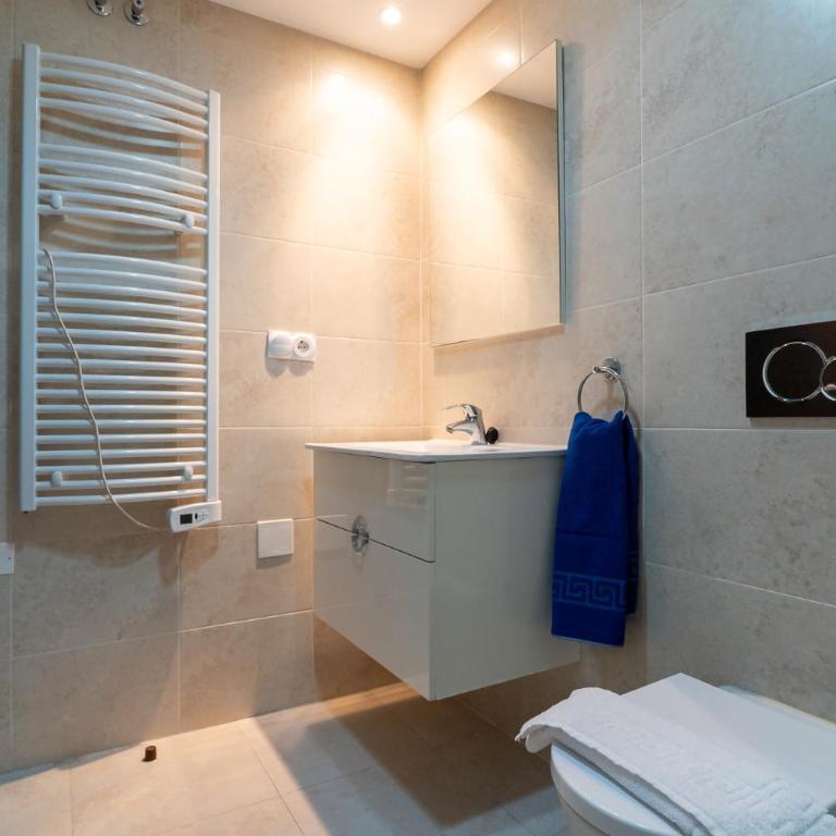 rentafive - Piscina - Relax - Vistas - Apartment - 8
