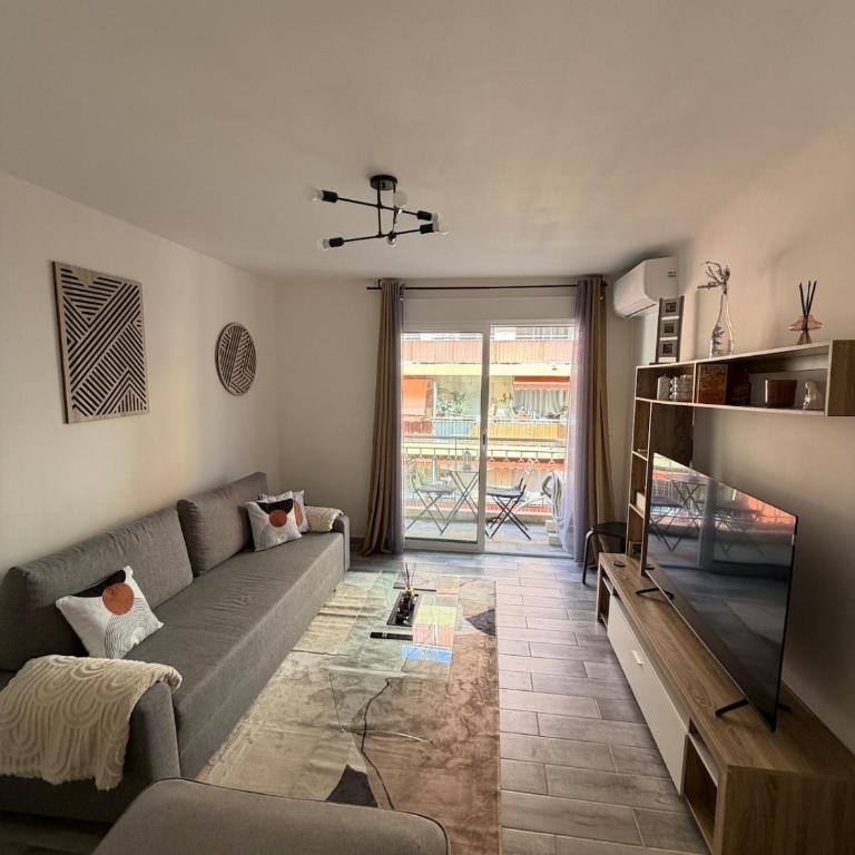 La Perle de Juan train station 400m away beach 9 min walk - One-Bedroom Apartment - 6