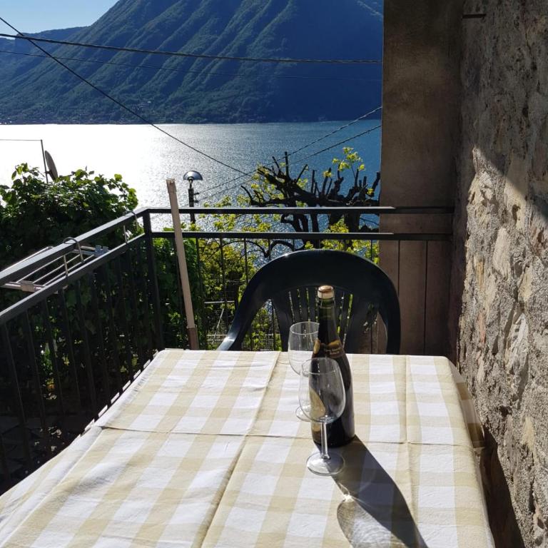 The Happiness of the Lake - Appartamento Superior con 1 Camera da Letto e Balcone - 12