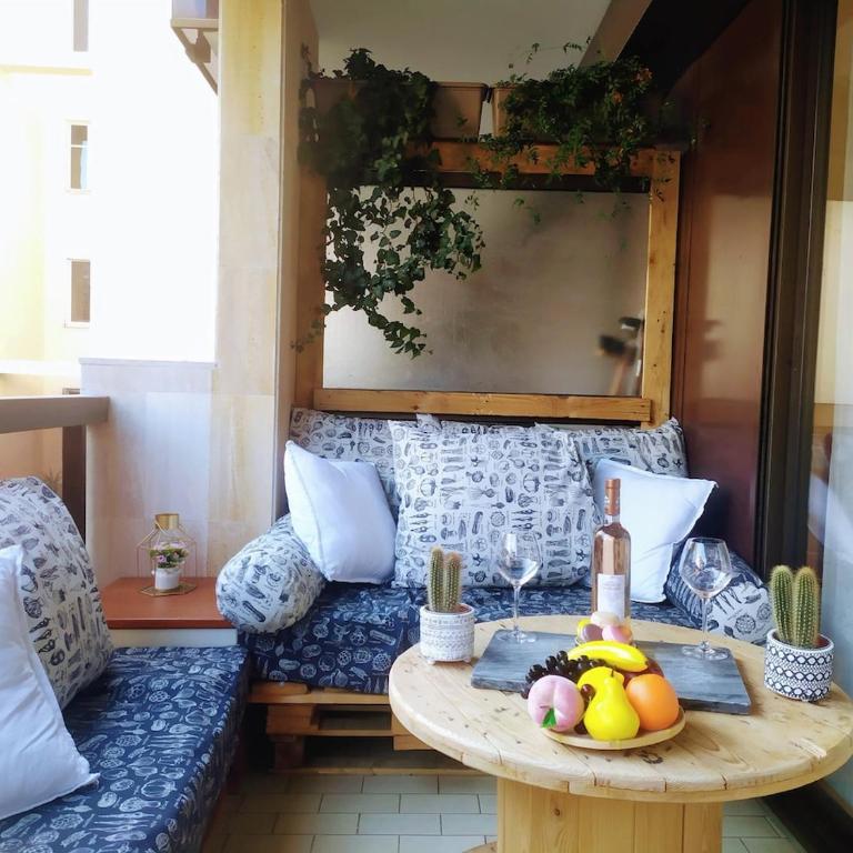 WeHost BARETY - Blooming Balcony Retreat - Central 3-4prs - Appartement - Vue sur Jardin - 27
