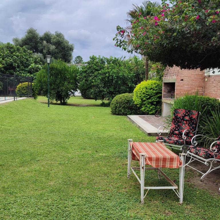 Alojamiento con pileta a 5 minutos del estadio y nodo tecnológico - Apartamento de 1 dormitorio - 4