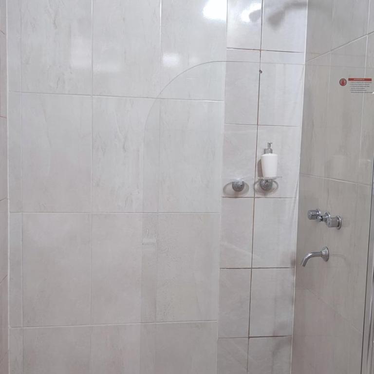 Alojamiento con pileta a 5 minutos del estadio y nodo tecnológico - Apartamento de 1 dormitorio - 8