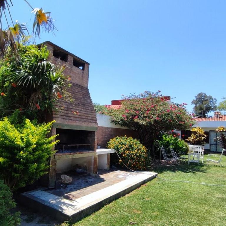 Alojamiento con pileta a 5 minutos del estadio y nodo tecnológico - Apartamento de 1 dormitorio - 18