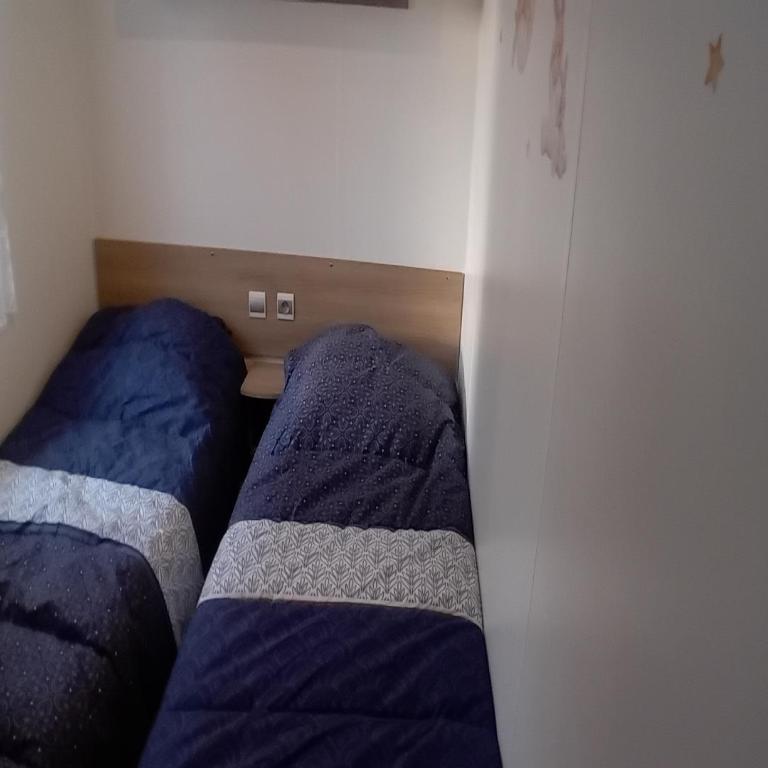 3 Bed House - Sleeps 6 - Parking - Wifi - Chambre Double - Vue sur Parc - 8