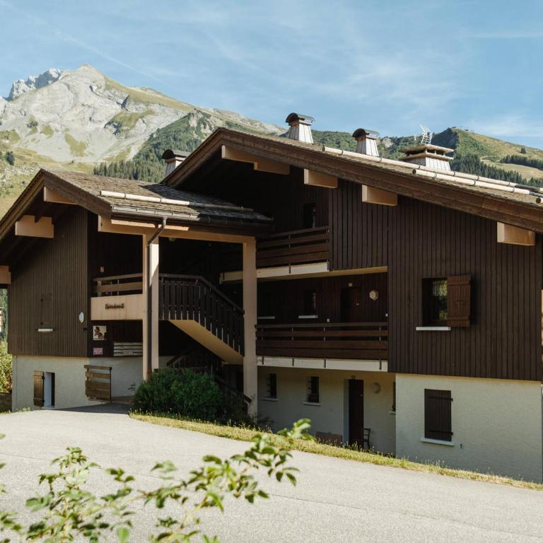 Appartement 3*, 6 pers., animaux admis, garage, vue montagne - FR-1-304-240 - Apartment (6 Adults) - 2