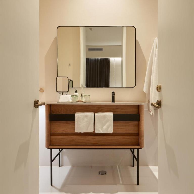 Umbral, Curio Collection By Hilton - Habitación con cama grande - 3