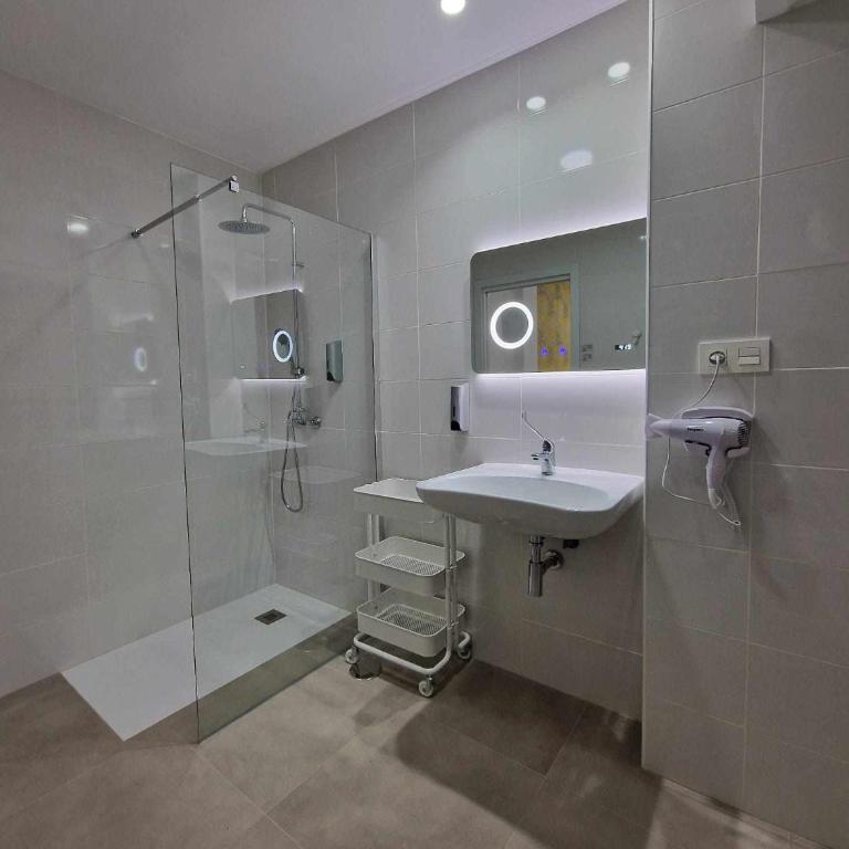 Cathedral District Loft with Full Kitchen - Apartamento de 1 dormitorio - 10