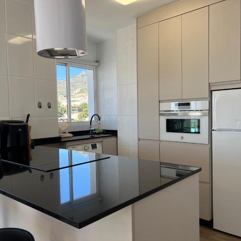 Diorama Sea View by BenalSuites - Panoramic Sea & Mountain Views - Apartamento de 2 dormitorios - 2