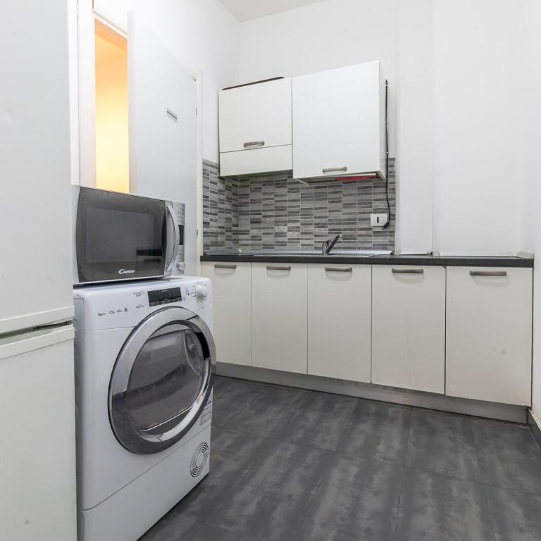 Milano Friends & Family House - Two-Bedroom Apartment - 16