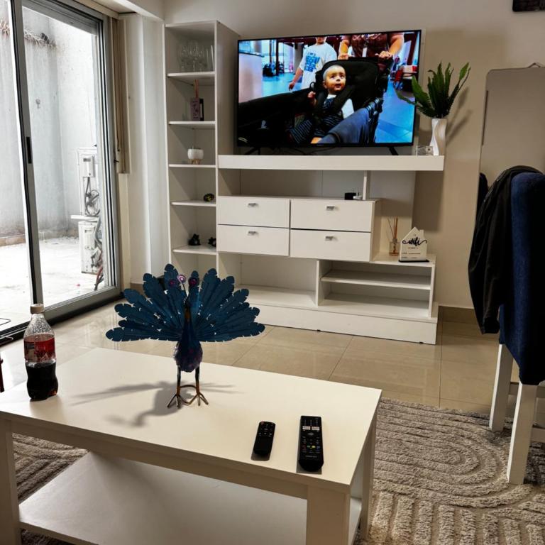 Palermo Gem -Bright & Stylish Apartment with Private Large Patio - One-Bedroom Family Apartment - 23