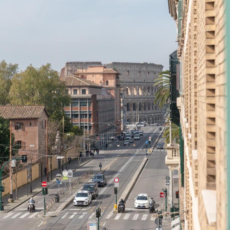 Colosseo view - Appartamento con 2 Camere da Letto e con Vista - 22