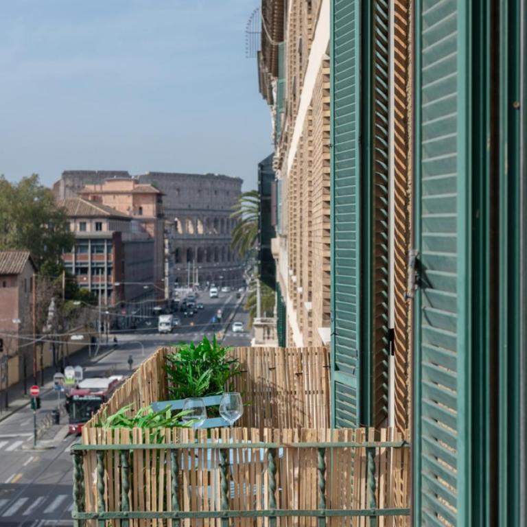 Colosseo view - Appartamento con 2 Camere da Letto e con Vista - 23