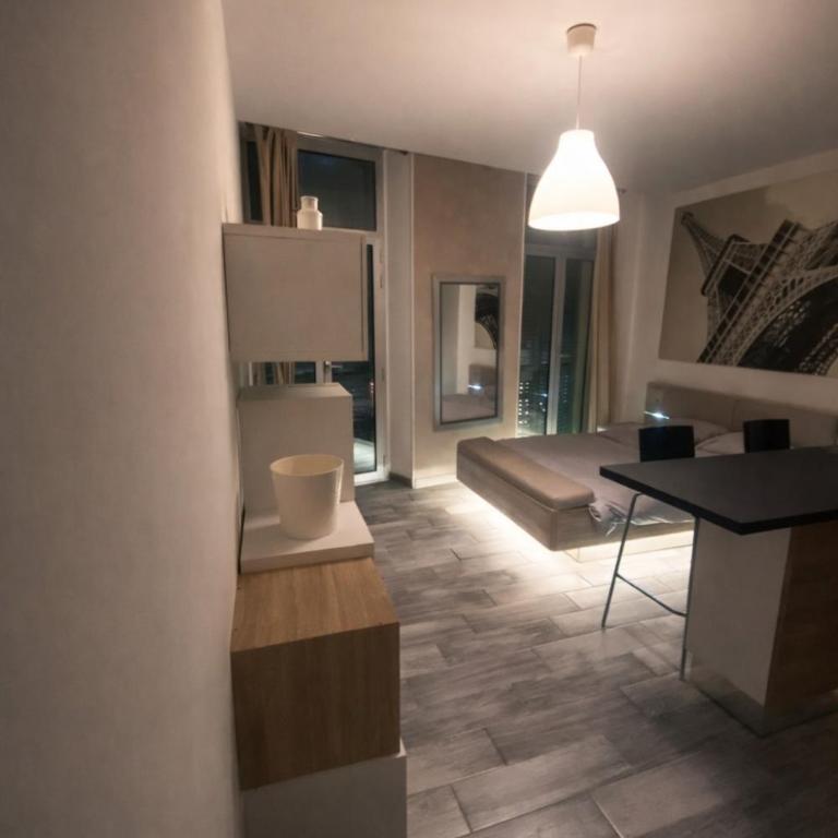 Studio lumineux avec balcon à Hyères - Appartement 1 Chambre - 5