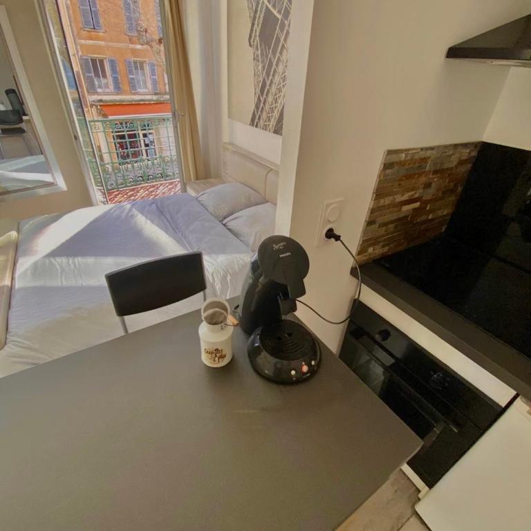 Studio lumineux avec balcon à Hyères - Appartement 1 Chambre - 15
