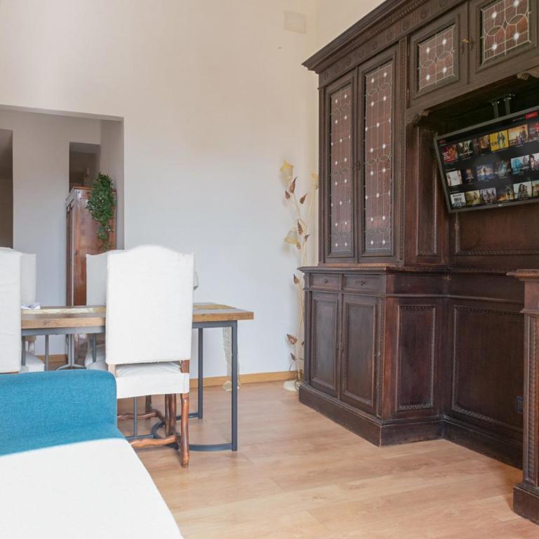 Colosseo view - Appartamento con 2 Camere da Letto e con Vista - 58