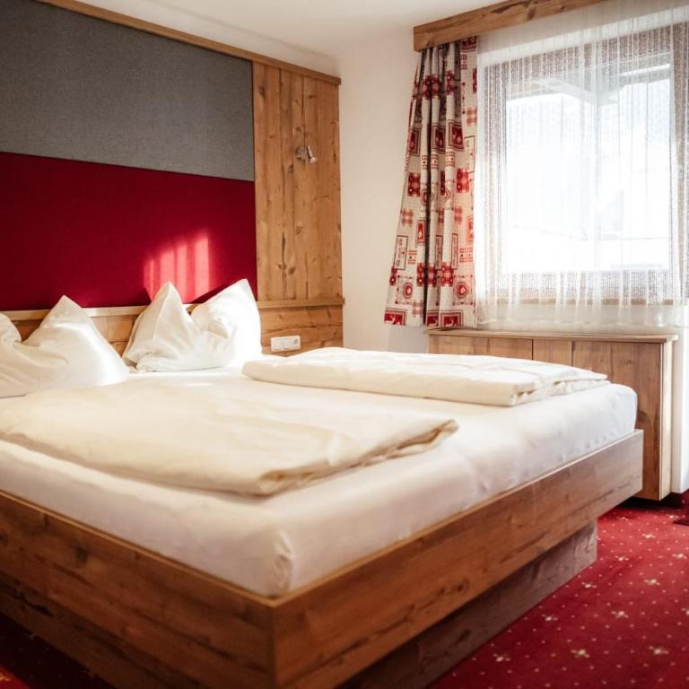 Pension Singer - Doppelzimmer mit Balkon - 2