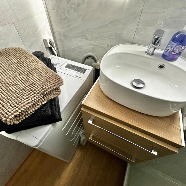 Isabelle - Appart 31m2 confortable en RDC avec parking et terrasse - Apartment mit 1 Schlafzimmer - 8