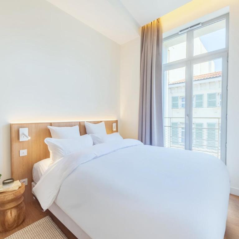 The Babel Community Hôtel - Vieux Port - Chambre Double Standard - 1