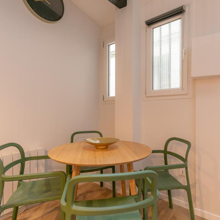 MBA - Splendide Appart - Gambey 2 - Proche République - Appartement 1 Chambre - 24