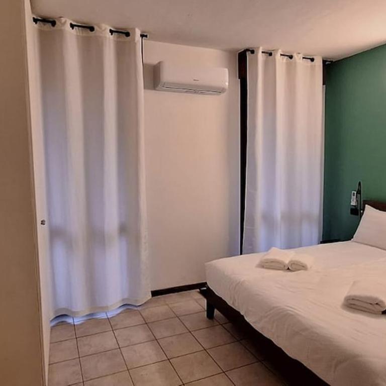 Budget Stay + Private Parking - Appartamento - 23
