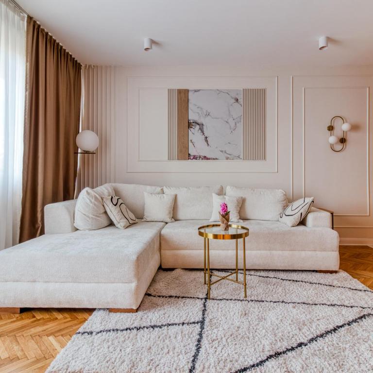 Grand Atelier Skadarlija Signature Luxury - Two-Bedroom Deluxe Apartment with Balcony - 11