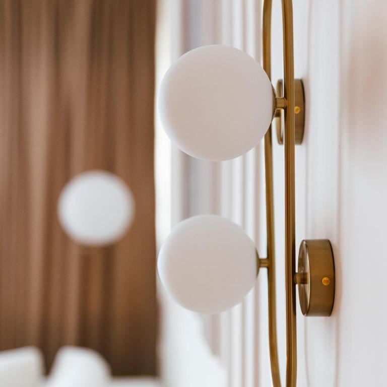 Grand Atelier Skadarlija Signature Luxury - Two-Bedroom Deluxe Apartment with Balcony - 16