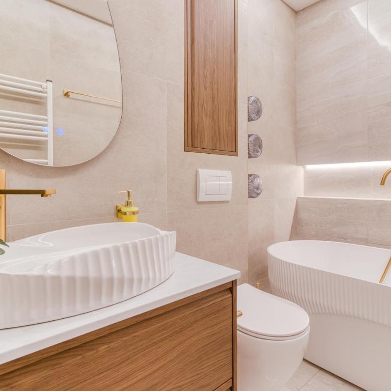 Grand Atelier Skadarlija Signature Luxury - Two-Bedroom Deluxe Apartment with Balcony - 17