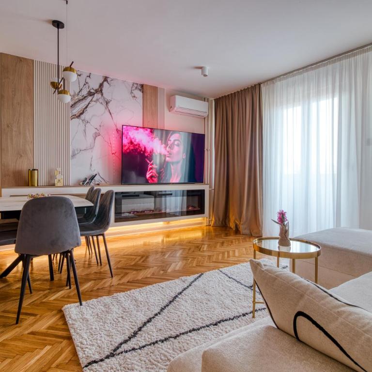 Grand Atelier Skadarlija Signature Luxury - Two-Bedroom Deluxe Apartment with Balcony - 28