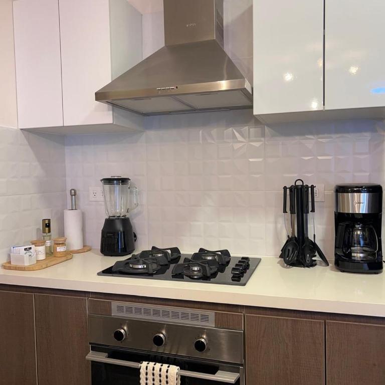 Modern 2BR - 2 BA Top Miraflores Location - Apartamento de 3 dormitorios - 2