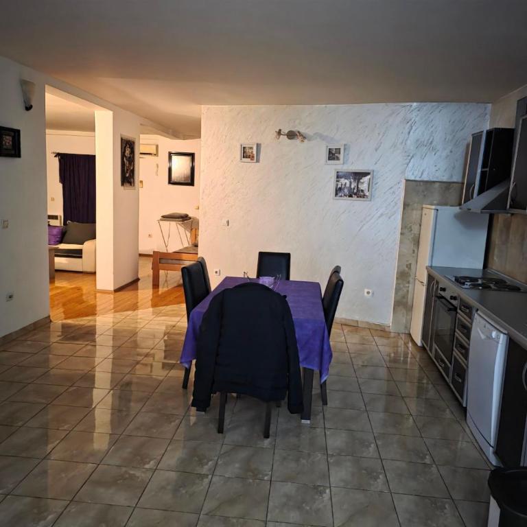 Budva centar - Apartman sa 1 Spavaćom Sobom - 5