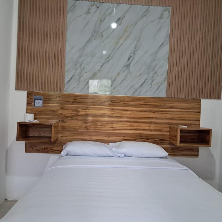 PiscinaCascolHostal - Double or Twin Room - 13