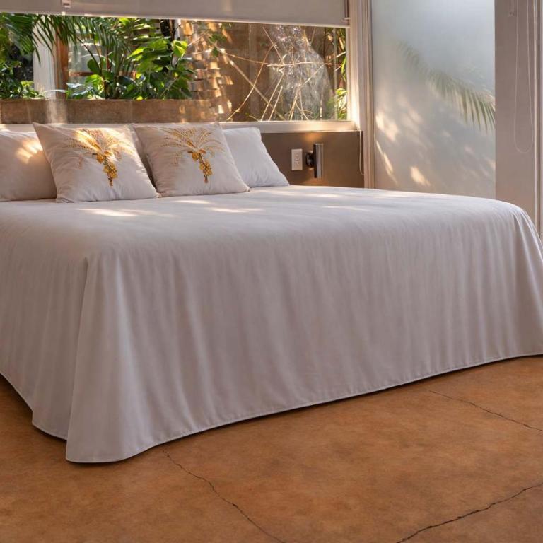NOK Luxury Colonial Villa 6BR with Pool Staff & Breakfast at Getsemani - Villa - 9