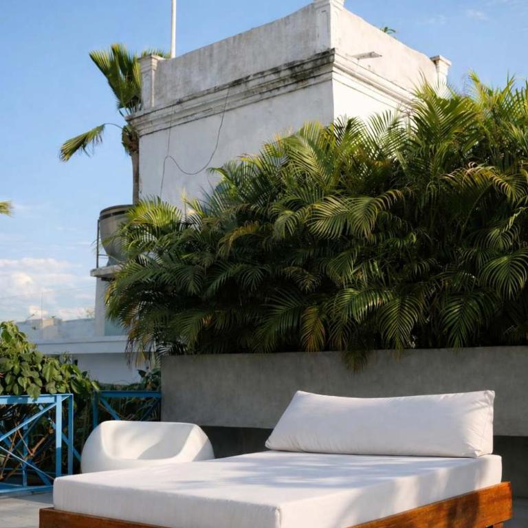 NOK Luxury Colonial Villa 6BR with Pool Staff & Breakfast at Getsemani - Villa - 79