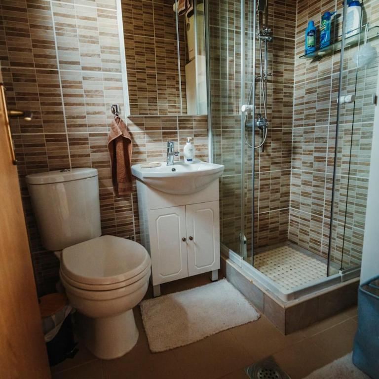 Jacuzzi with Panoramic View Relax Maison Sarajevo - Kuća sa 2 Spavaće Sobe - 9