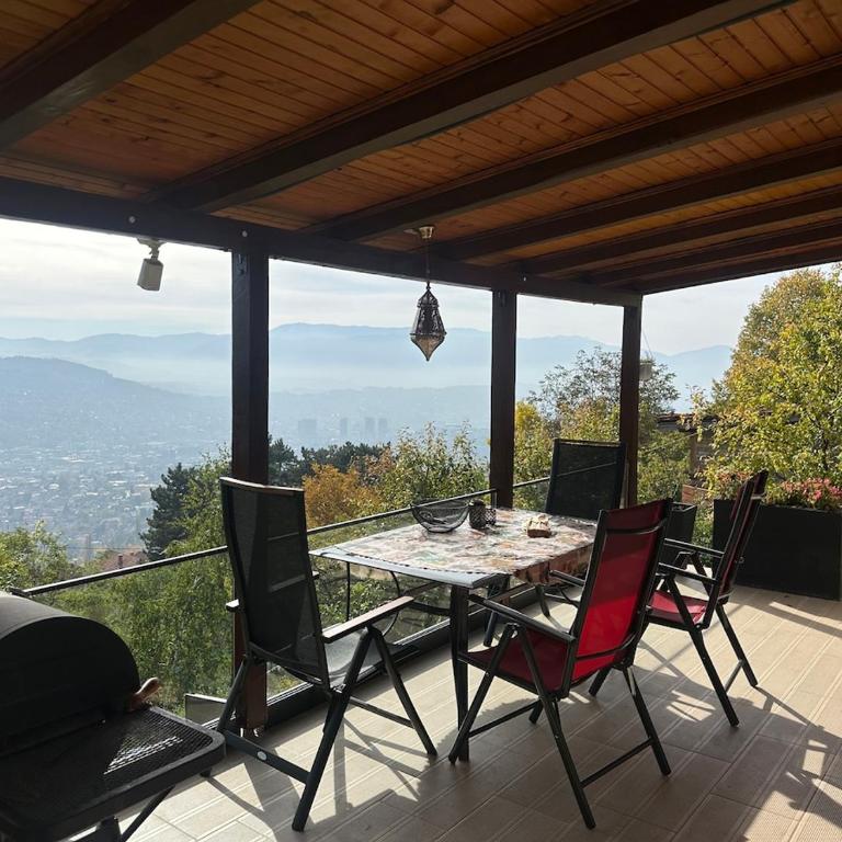 Jacuzzi with Panoramic View Relax Maison Sarajevo - Kuća sa 2 Spavaće Sobe - 26