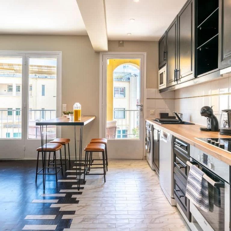 Le Loft du Marché Forville # Vieux Port et Plage à deux pas - Appartement 2 Chambres - 26