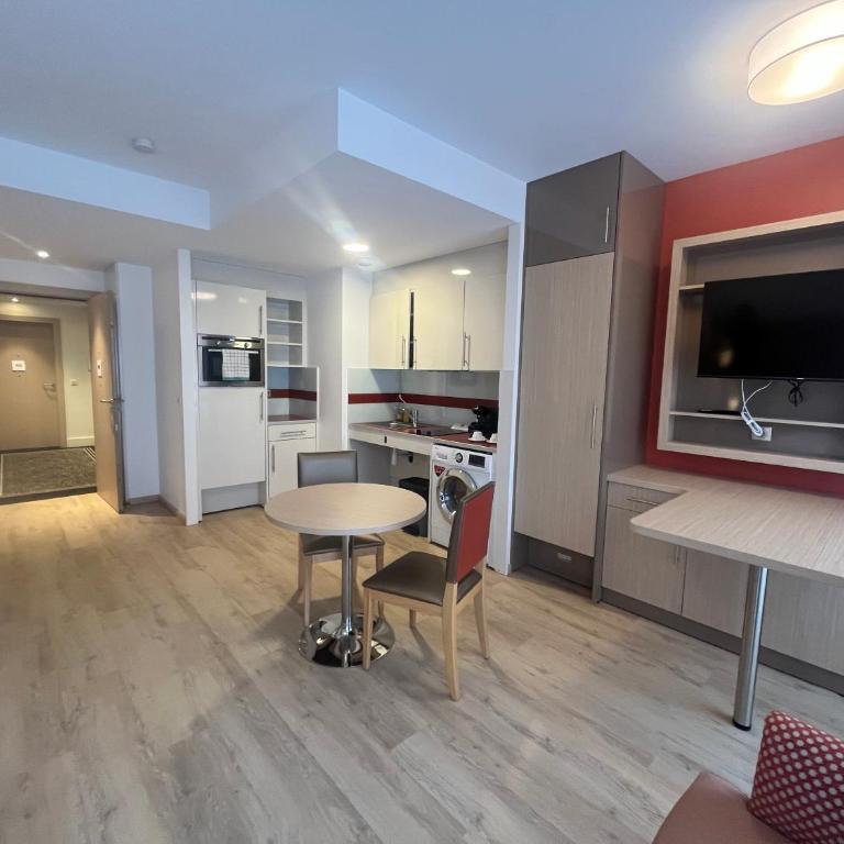 Appart One Chambéry - Studio avec Balcon - 6