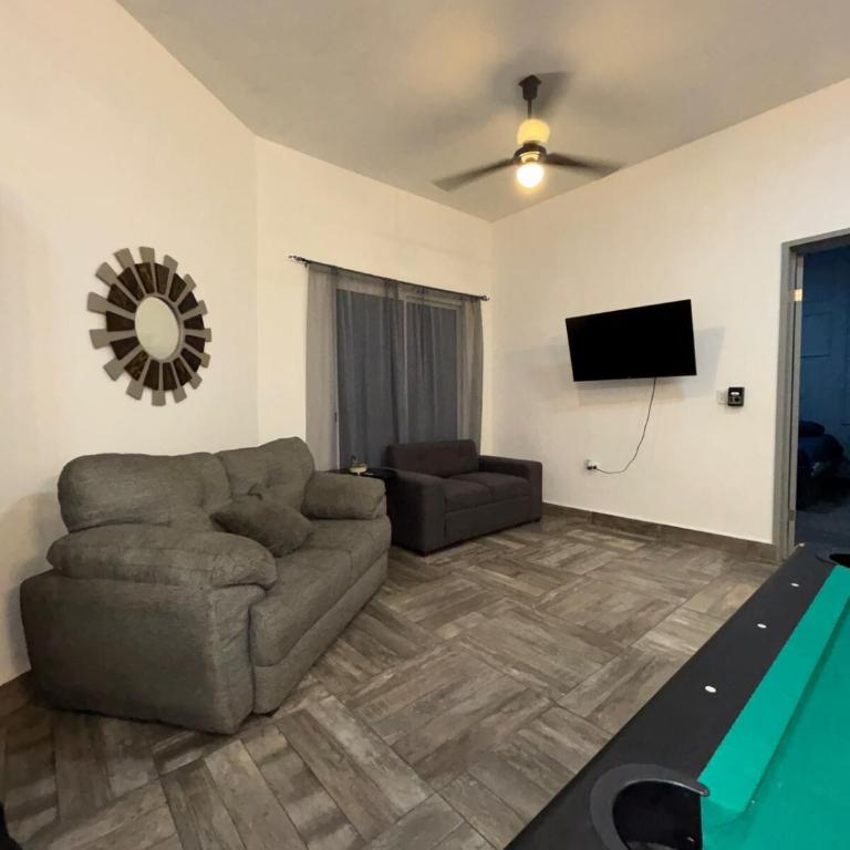 Departamento amueblado en privada , mesa de billar en Dominio Cumbres - Two-Bedroom Apartment - 2