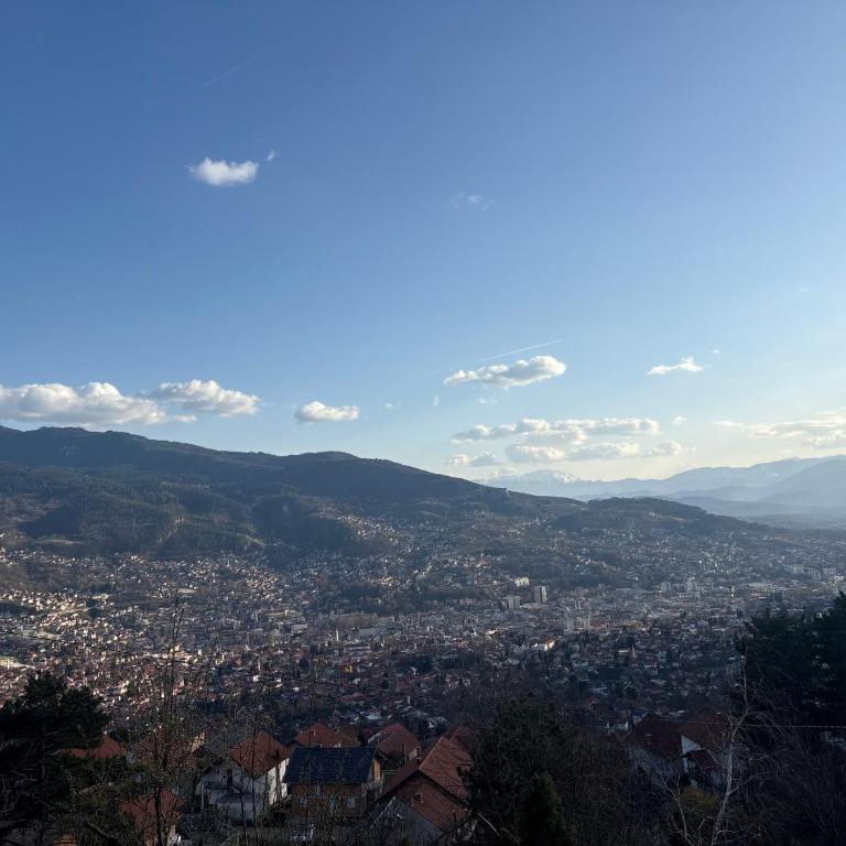 Jacuzzi with Panoramic View Relax Maison Sarajevo - Kuća sa 2 Spavaće Sobe - 4