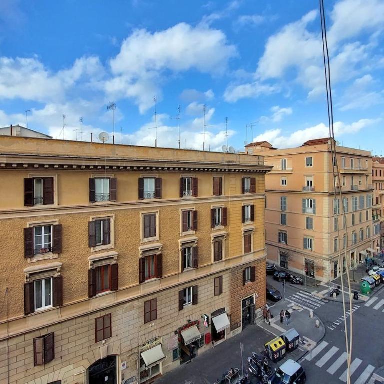 Urbe Charme Scipioni - 3 Suites 3 Bathrooms - Three-Bedroom Apartment - High Floor - 35