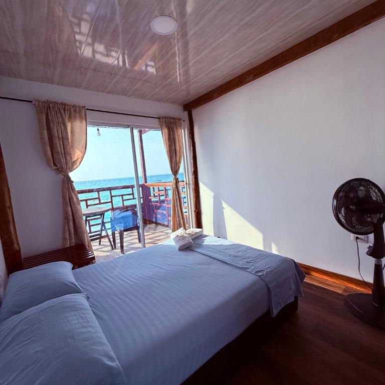 Roma beach - Queen Room with Balcony - 1