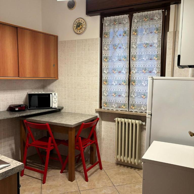 Casa Lungolago - Appartamento con 2 Camere da Letto e Vista Lago - 6