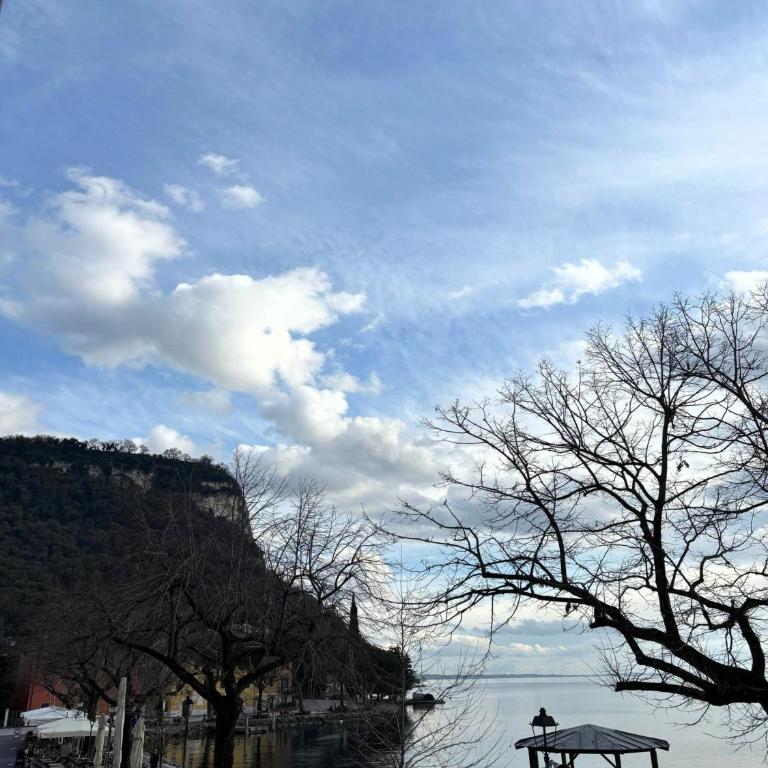 Casa Lungolago - Appartamento con 2 Camere da Letto e Vista Lago - 12