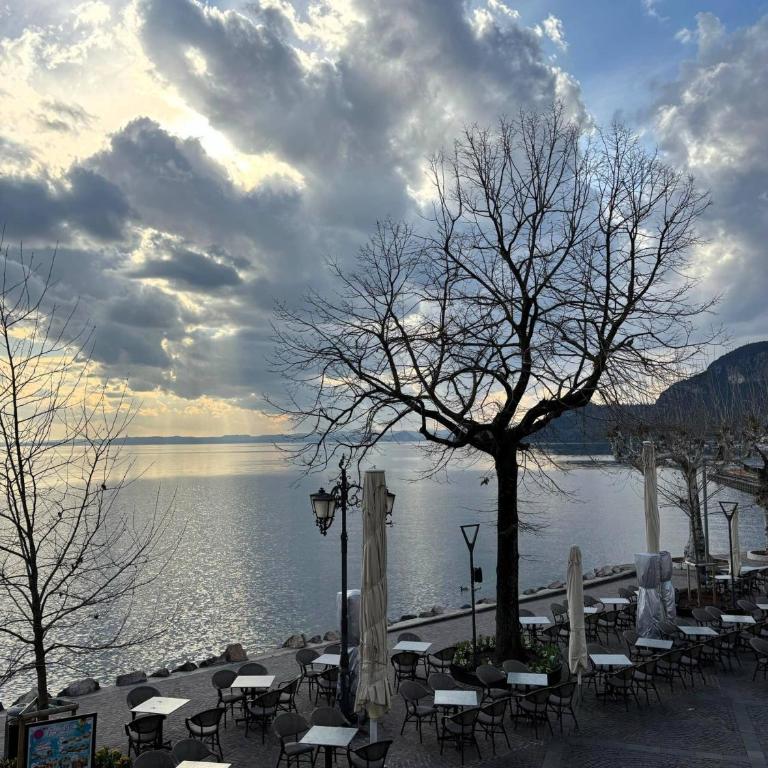 Casa Lungolago - Appartamento con 2 Camere da Letto e Vista Lago - 13