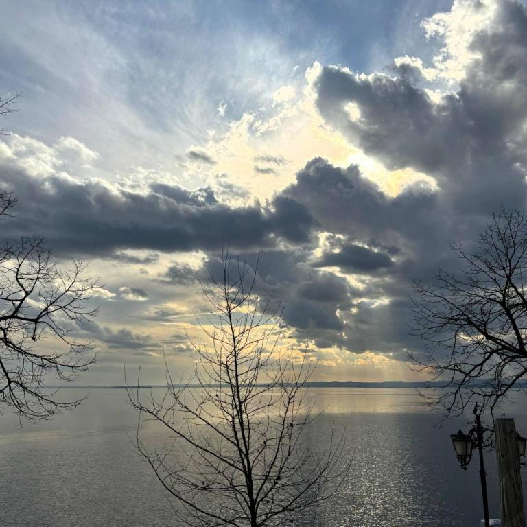 Casa Lungolago - Appartamento con 2 Camere da Letto e Vista Lago - 16