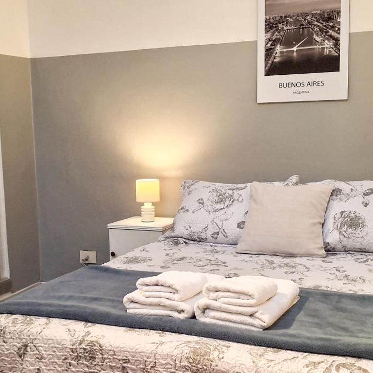 LOPEZ Hostel & Suites - Double Room with Private Bathroom - 15