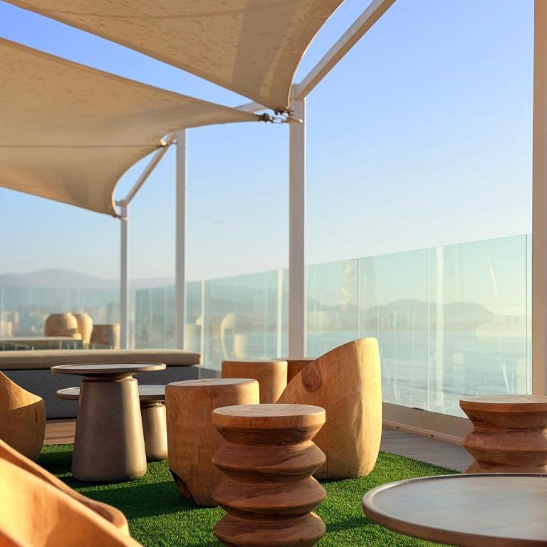 Nuevo y moderno Depto con vista al mar condominio Playa Serena - One-Bedroom Apartment with Sea View and Balcony - 16
