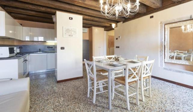 La Residenza Apartments - Two-Bedroom Apartment - 12