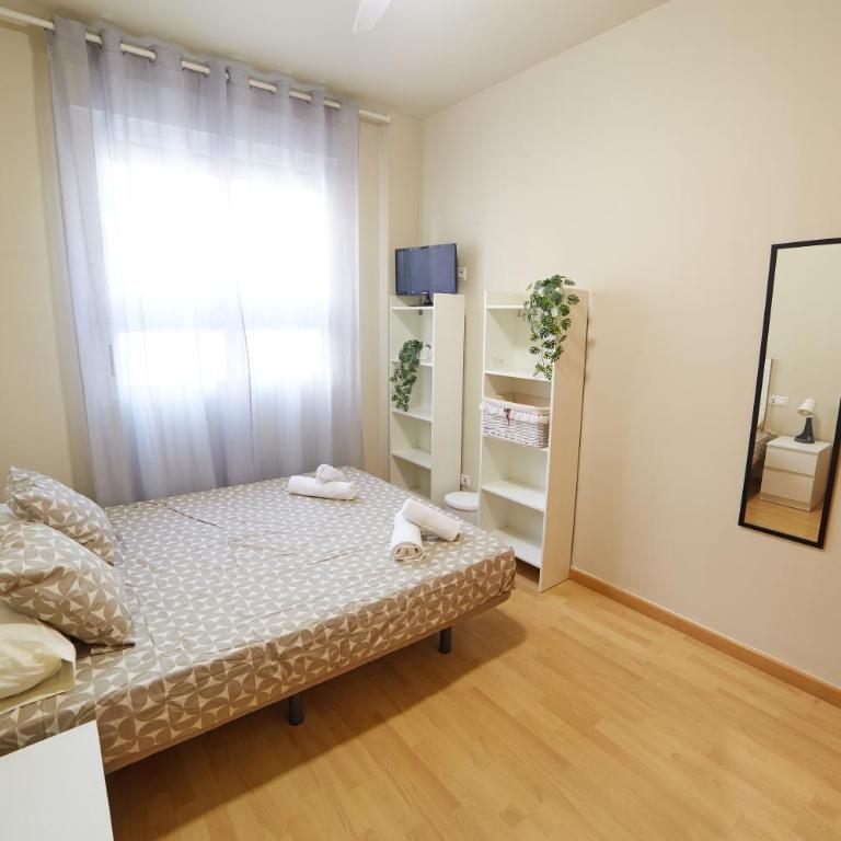 Casa España Art & Arena - Alicante Center 3 Bedrooms - Three-Bedroom Apartment - 13